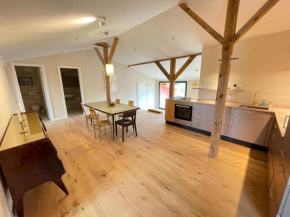 Große Wohnung mit Loggia